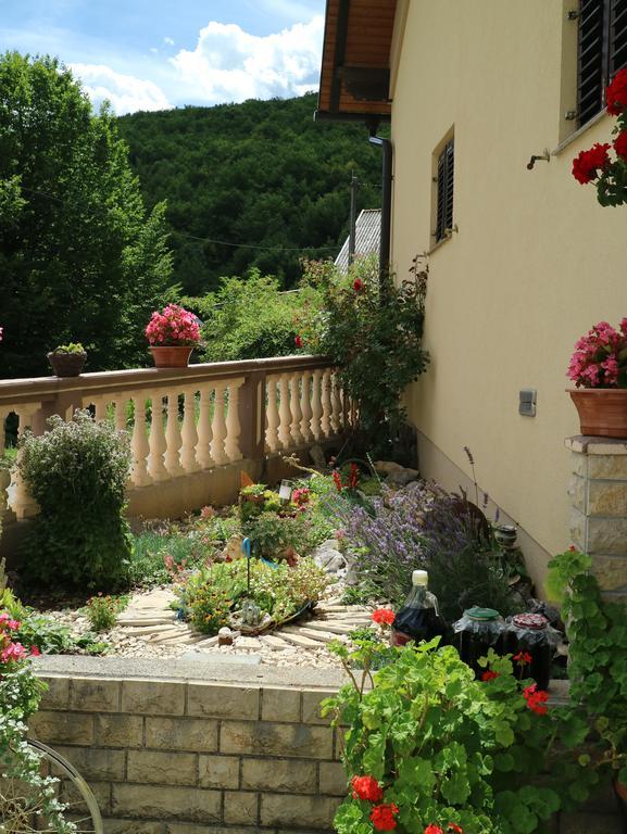 Apartment Luka Kuterevo Екстер'єр фото