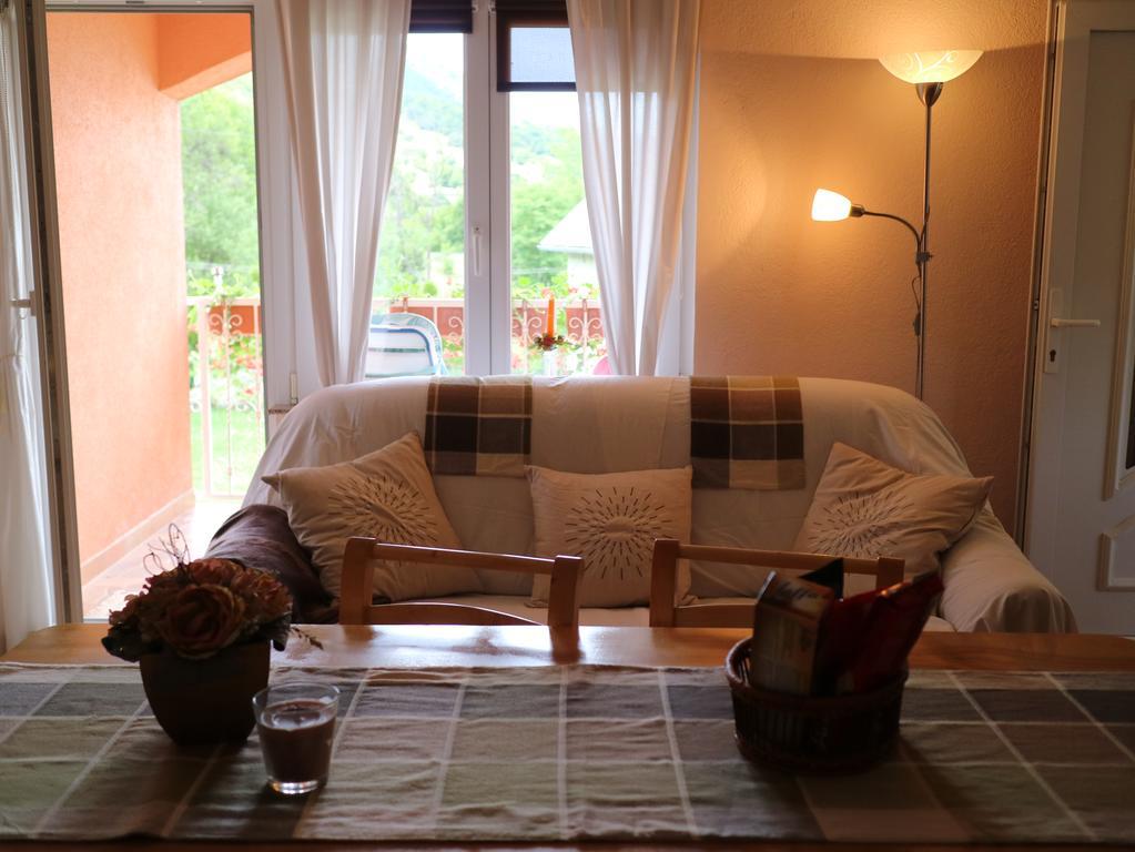 Apartment Luka Kuterevo Екстер'єр фото
